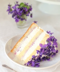 edible-flower-ideas-for-your-wedding-table-41